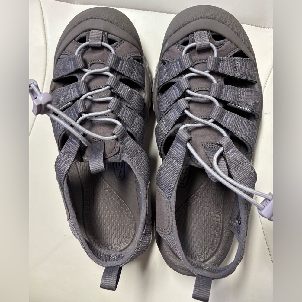 Unisex Newport H2 Steel Grey